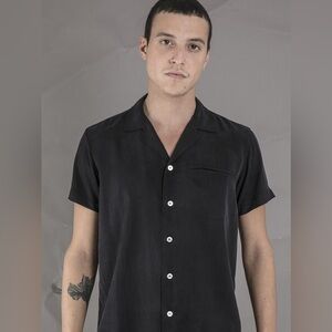 UK brand Basic Rights Button up camp shirt S